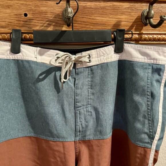 Vuori Men’s Swim Trunks Size 34 Grey, Brown & Tan Small Side Zip Pocket,Pockets - Picture 4 of 10